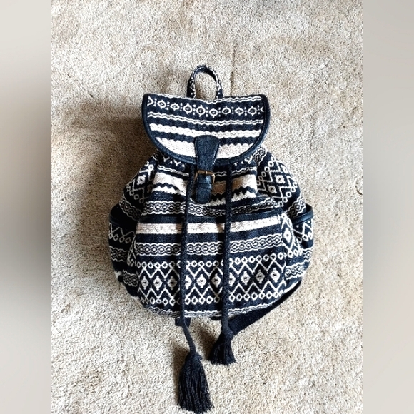 American Eagle Bohemian Print Black and White Backpack - Picture 1 of 10